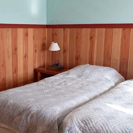 Hostal Florencia Apartment ปูแอร์โตบารัส ภายนอก รูปภาพ