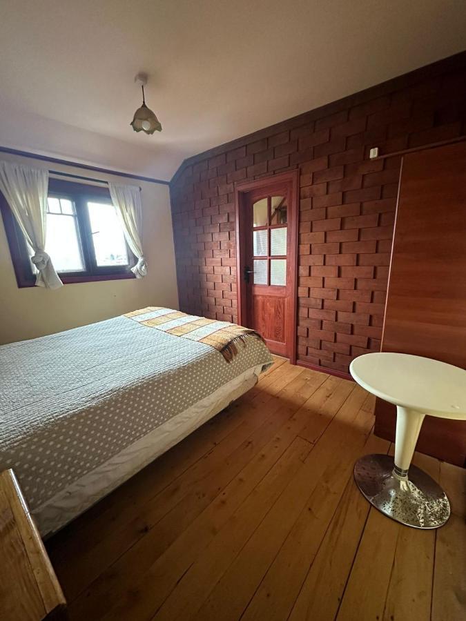 Hostal Florencia Apartment ปูแอร์โตบารัส ภายนอก รูปภาพ