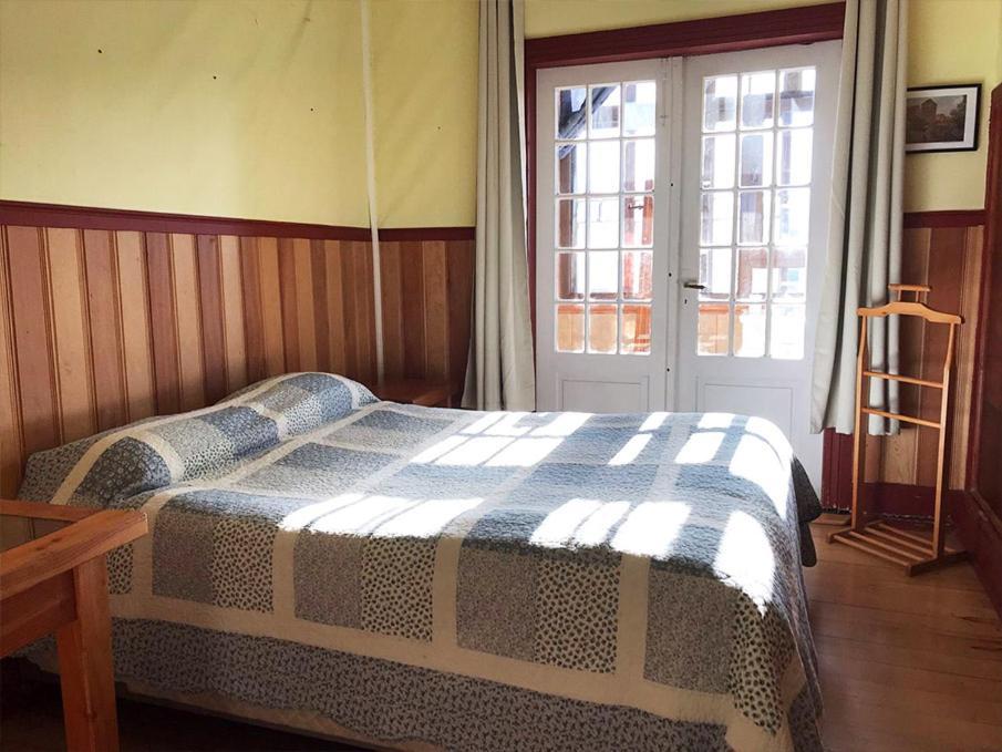Hostal Florencia Apartment ปูแอร์โตบารัส ภายนอก รูปภาพ