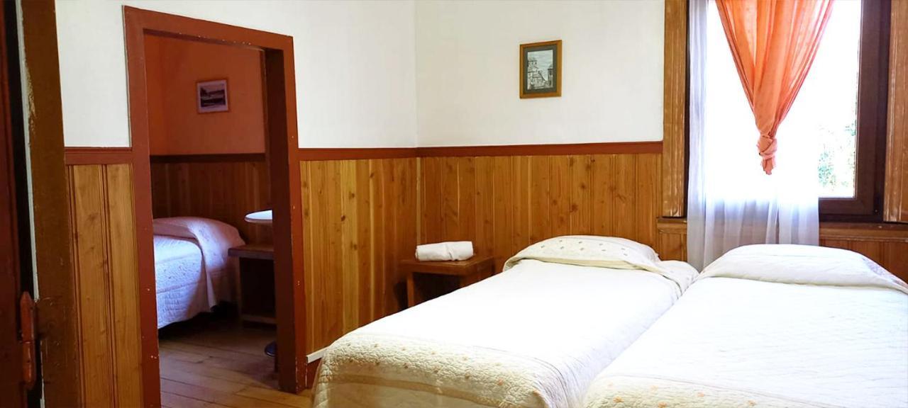 Hostal Florencia Apartment ปูแอร์โตบารัส ภายนอก รูปภาพ