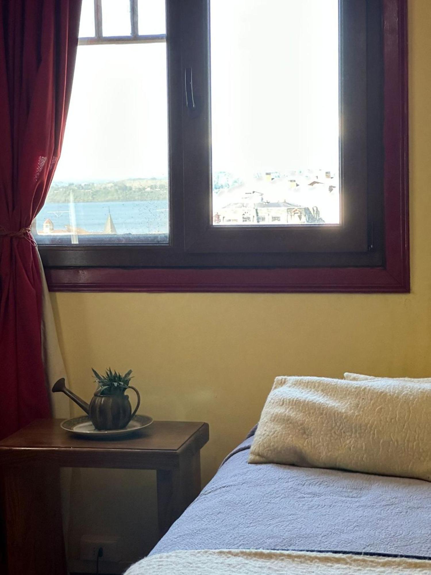 Hostal Florencia Apartment ปูแอร์โตบารัส ภายนอก รูปภาพ