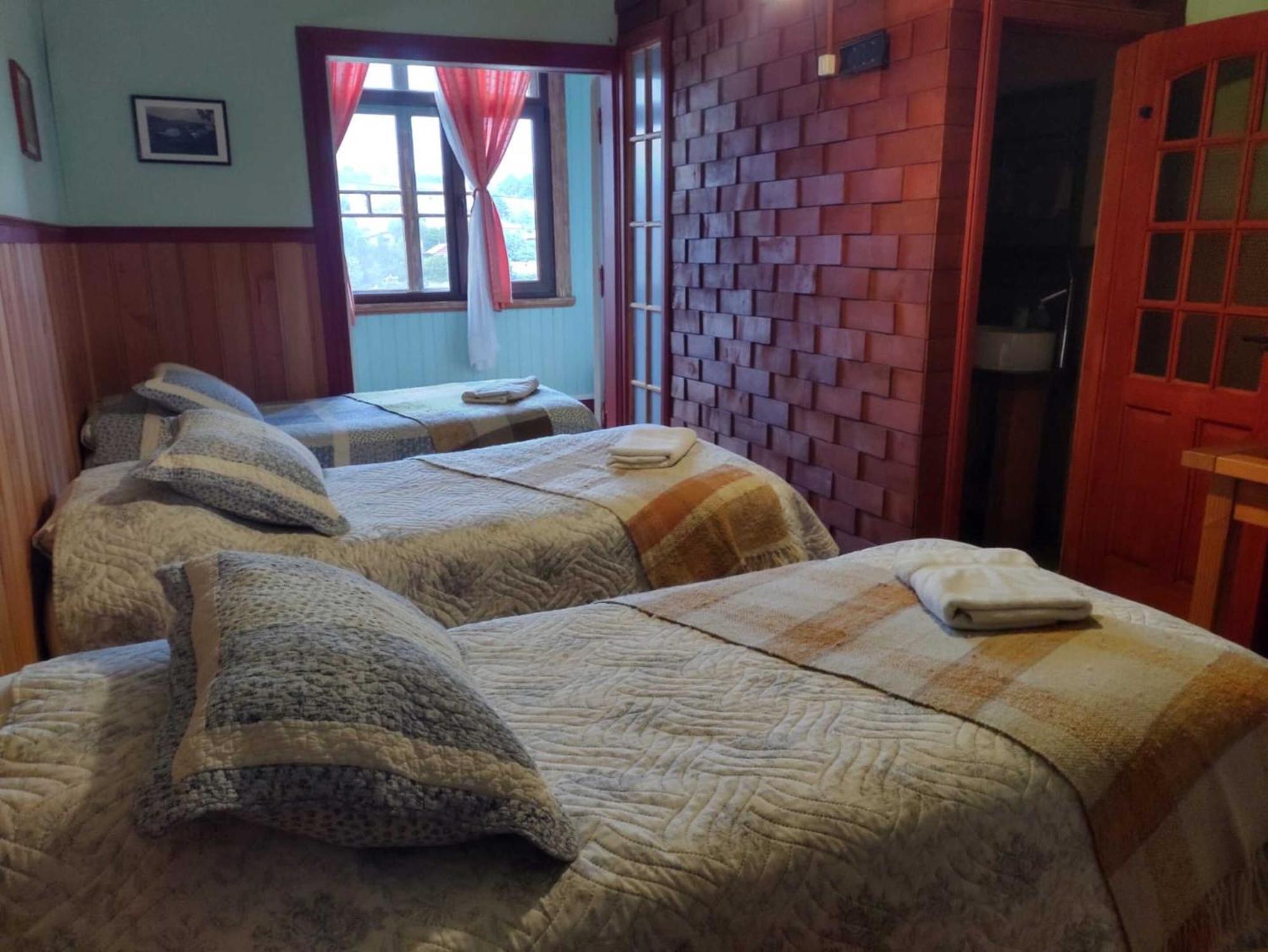 Hostal Florencia Apartment ปูแอร์โตบารัส ภายนอก รูปภาพ